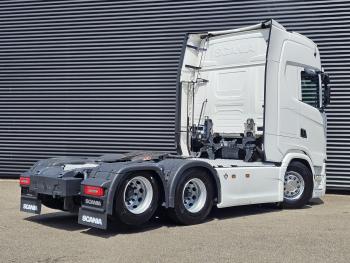 S660 V8 6x2 BOOGIE / RETARDER / FULL AIR SUSPENSION